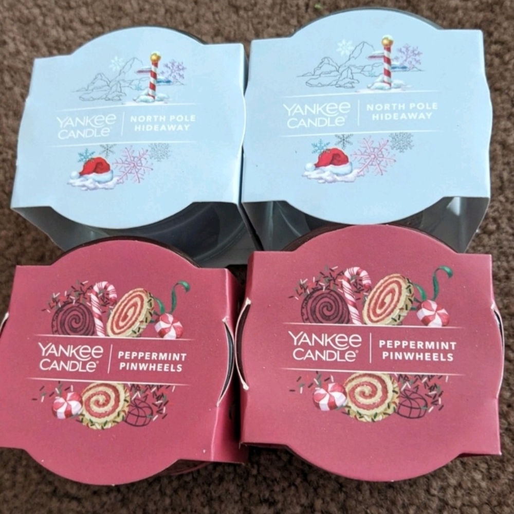 Yankee Candle 1.3 oz Mini jar Set of 4~ (2) North Pole Hideaway & (2) Peppermint